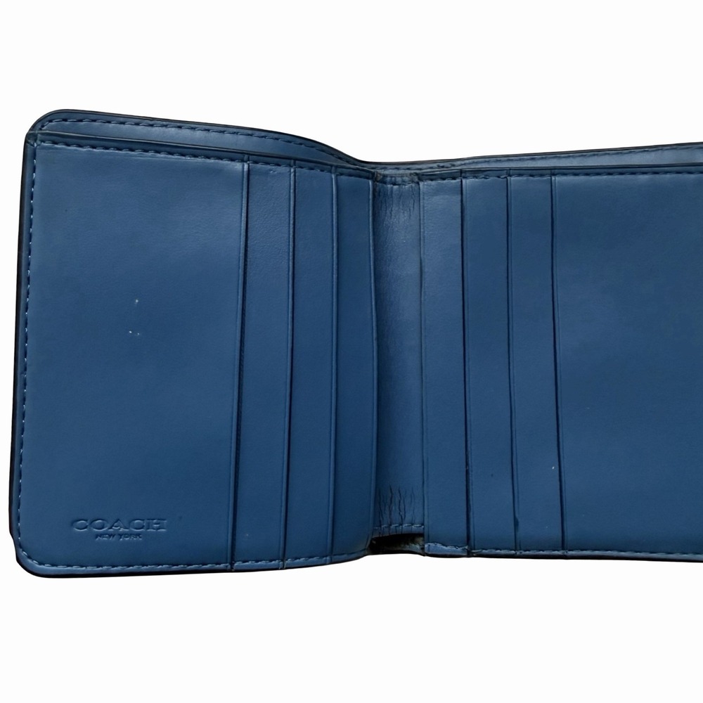 COACH Small Pebbled Leather Trifold Wallet with Ombre Rivets in Blue - Picture 4 of 9